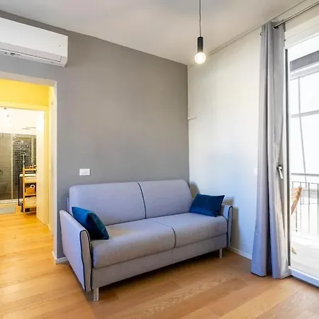 Anna - 5 Minuti Centro Storico - Moderno Apartment